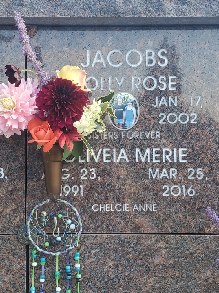 Holly and Chelcie's grave niche